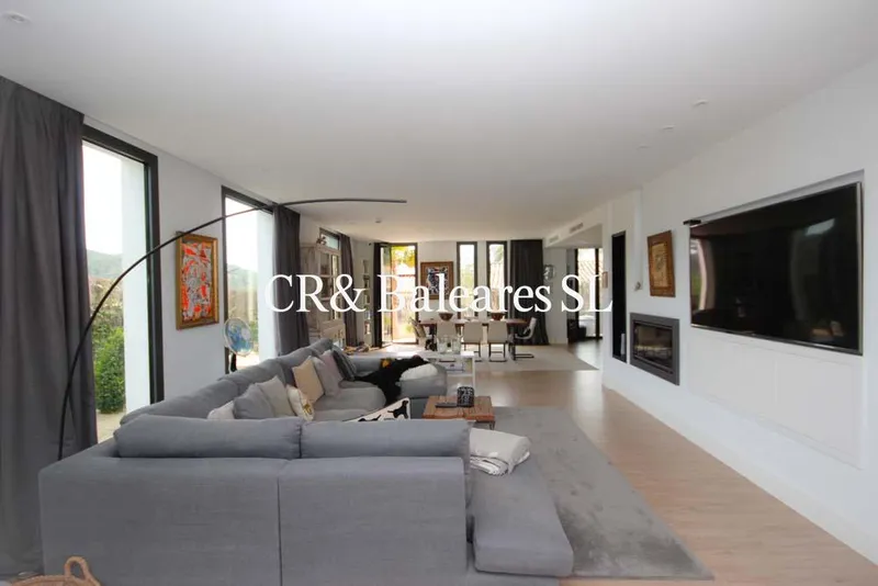 Luxury villa — photo 2