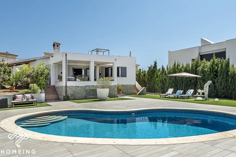 Independent house with garden and private pool. Residential area on the south coast of Mallorca. — photo 1