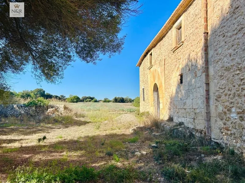 Rural or Farmhouse in Llubí, Province of Balearic Islands — photo 1
