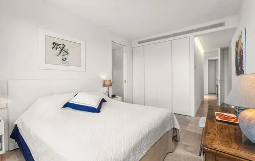 3 Bedrooms in La Bonanova — photo 6