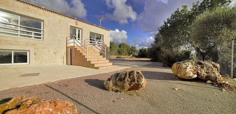 Country house for rent near Santanyí, southeast Mallorca — photo 1