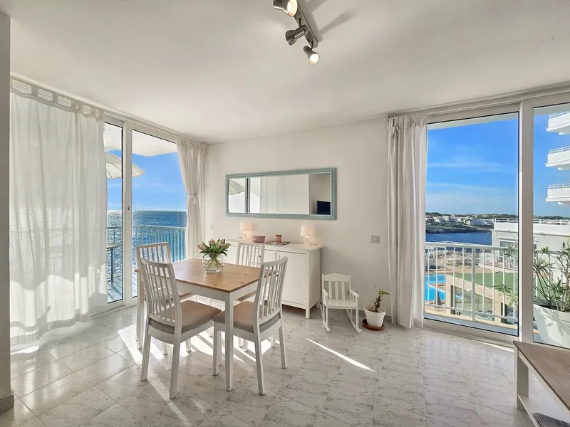 Nice apartment facing the sea with pool, 3 bedrooms, renovated. With parking and storage room. — photo 10