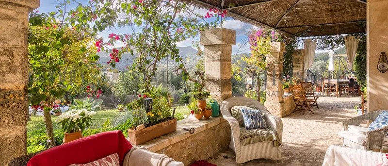 Historic natural stone finca in the southwest of Mallorca in S'Arraco — photo 1