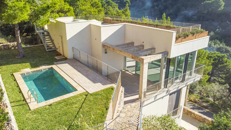 Luxury modern villa with panoramic views and pool in Port de Sóller — photo 4