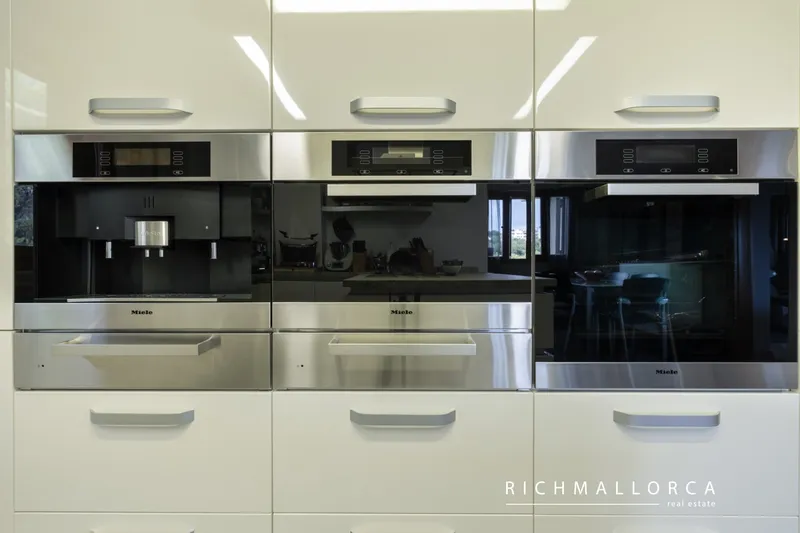 Luxury Penthouse with Panoramic Sea Views in Cas Català — photo 10
