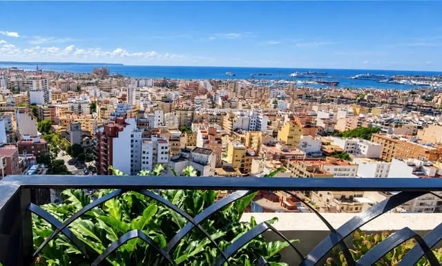 Flat for sale in Palma de Mallorca — photo 2
