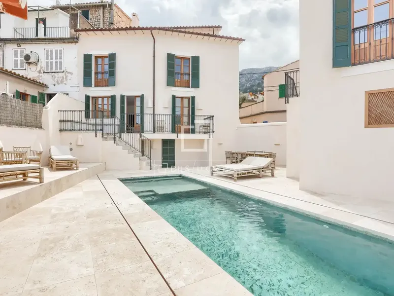 Beautifully renovated house in Sóller with pool and guest suite — photo 1