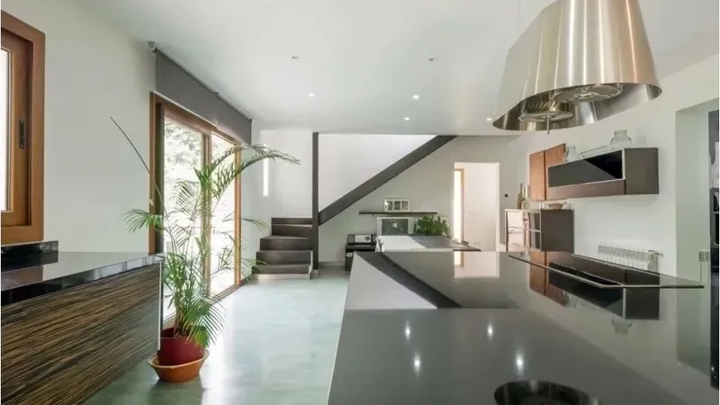 Renovated modern style villa for sale in Sa Pobla on the countryside of Majorca — photo 5