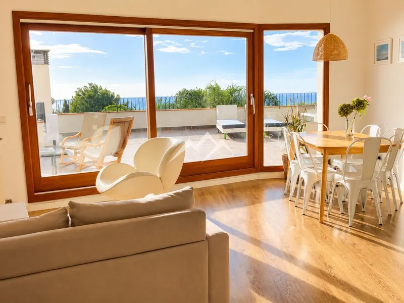 Apartment with sea views and pool in Cala Major — photo 10