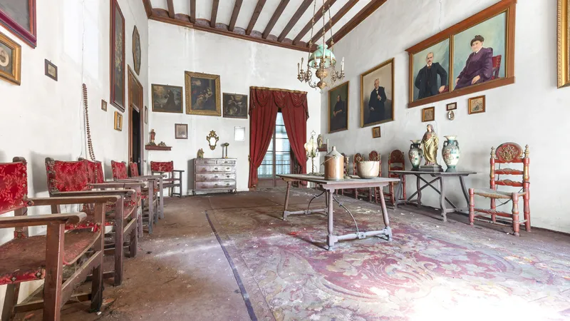 Investment! Historic mansion in the center of Soller with a lot of history and potential — photo 2
