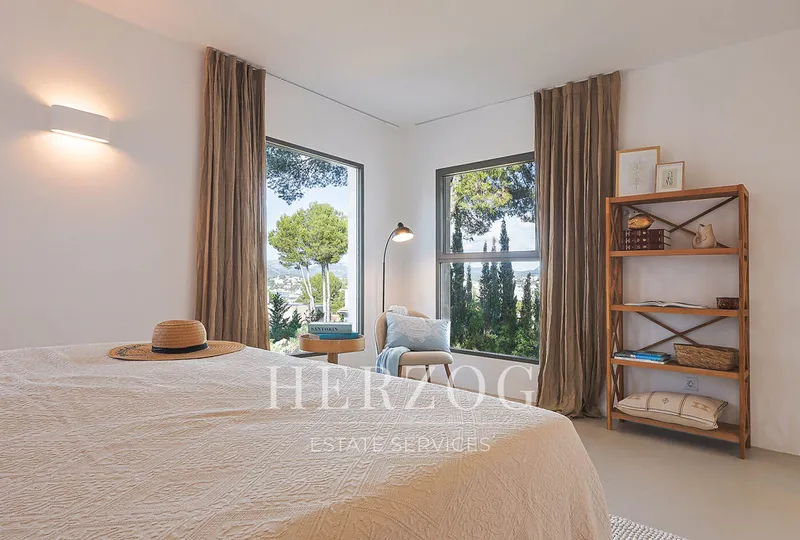 Refurbished luxury villa with sea views and ETV rental license — photo 11