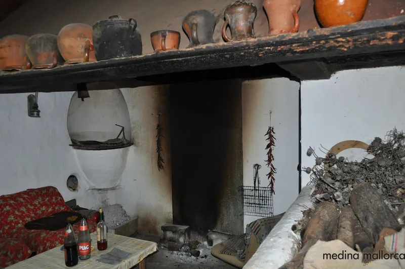 Historic finca for renovation in Llucmajor — photo 5