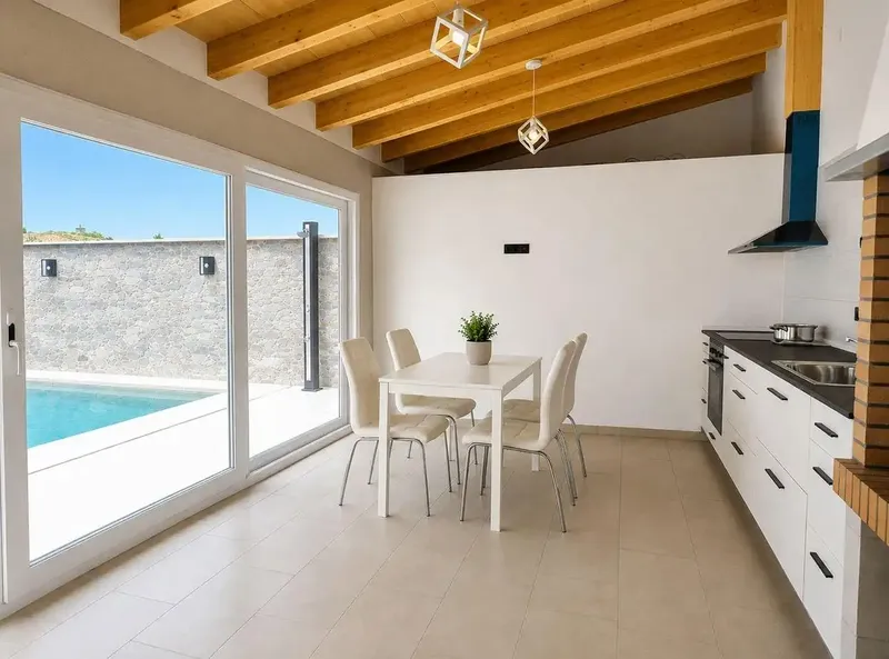 Ground floor for rent (with a neighbor above), completely renovated, located on a very quiet street in Llubí and surrounded by all services — photo 6
