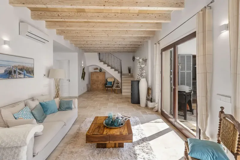 Do you want to bet that this Mallorcan gem will make your eyes light up? And I'm sure some oohs, ahhs and WOWs will come out of your mouth. — photo 6