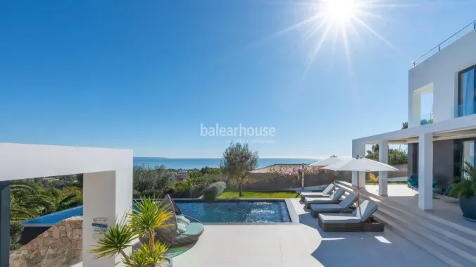 Avant-garde villa with dazzling sea views located at the top of Portals — photo 2