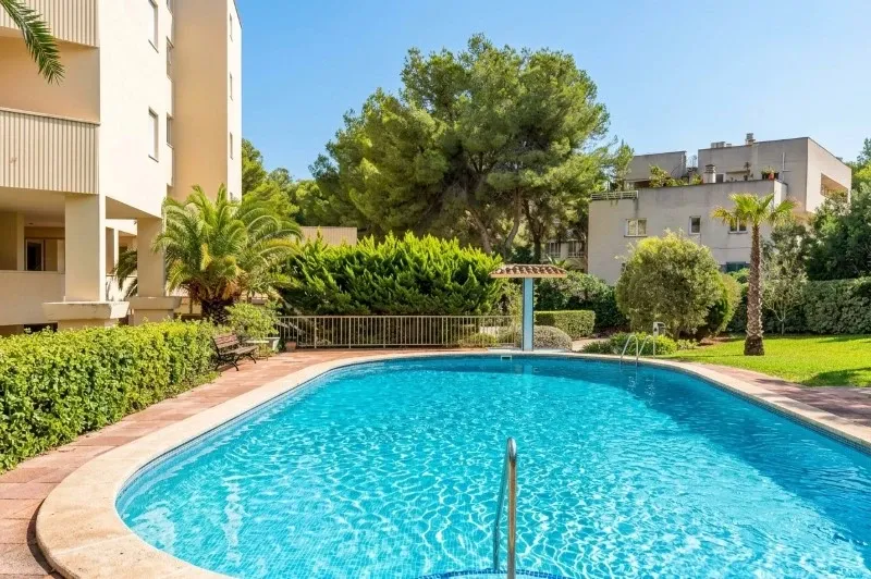 Renovated apartment in Cala Vinyes, on the seafront, with beach access and parking space — photo 1