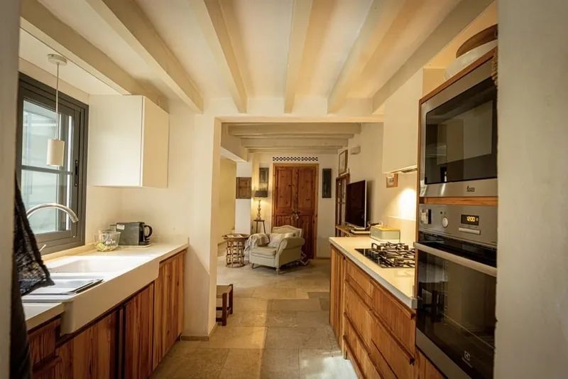 Charming village house with private pool in Genova — photo 6