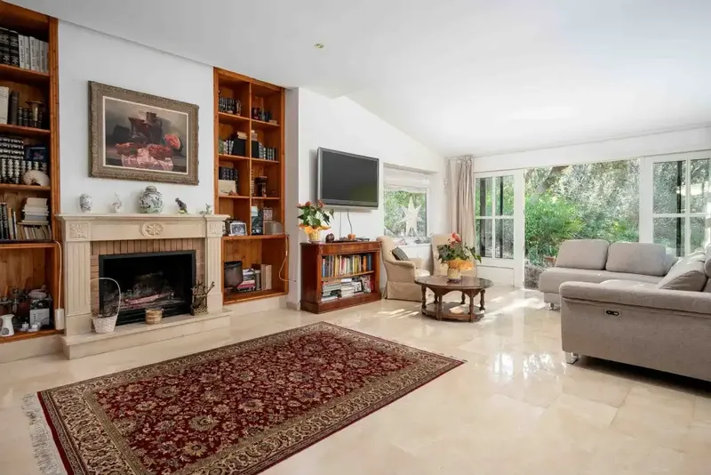 This magnificent 5-bedroom, 3-bathroom finca for sale in the Puigpunyent area near its charming village. With about 300 m2 this propi — photo 6