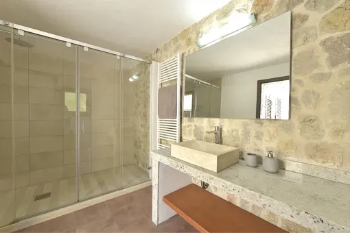 Son Servera, finca with authentic Mallorcan charm and holiday rental license for 5 people — photo 8
