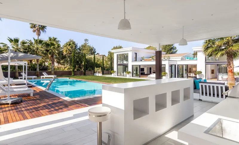 Mallorca Contemporary Villa for Sale in Santa Ponsa with 9 Bedrooms — photo 11