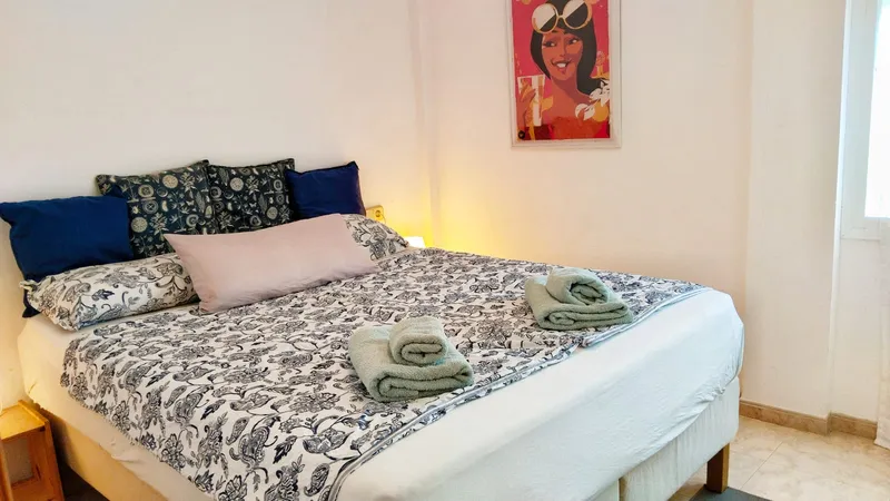 IA-183-1 Apartment on the seafront — photo 11