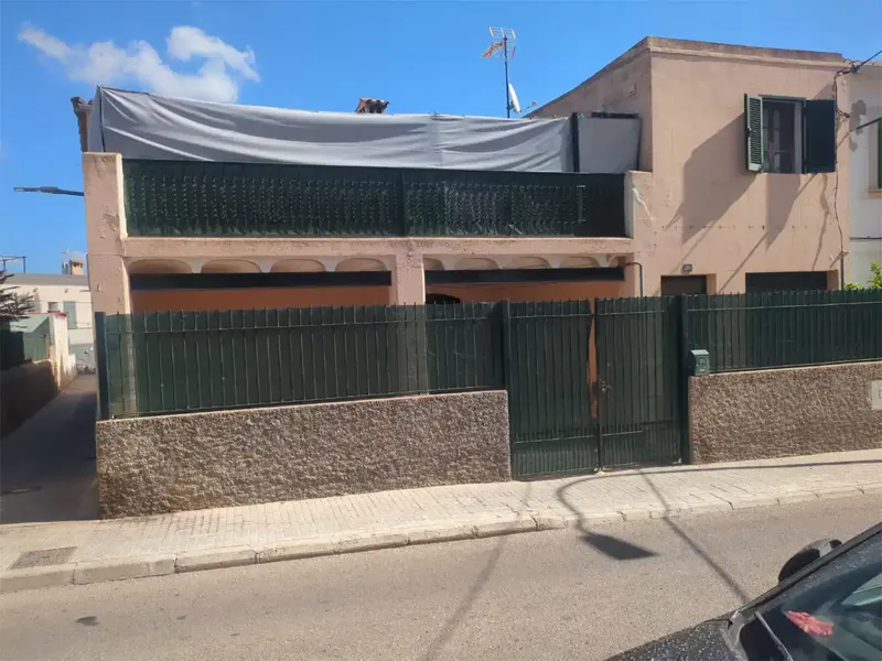 Casa en la vileta (Palma) de más de 100 años. A reformar íntegramente. Se distribuye en dos plantas. En la parte inferior, antiguo bar, cons — photo 4
