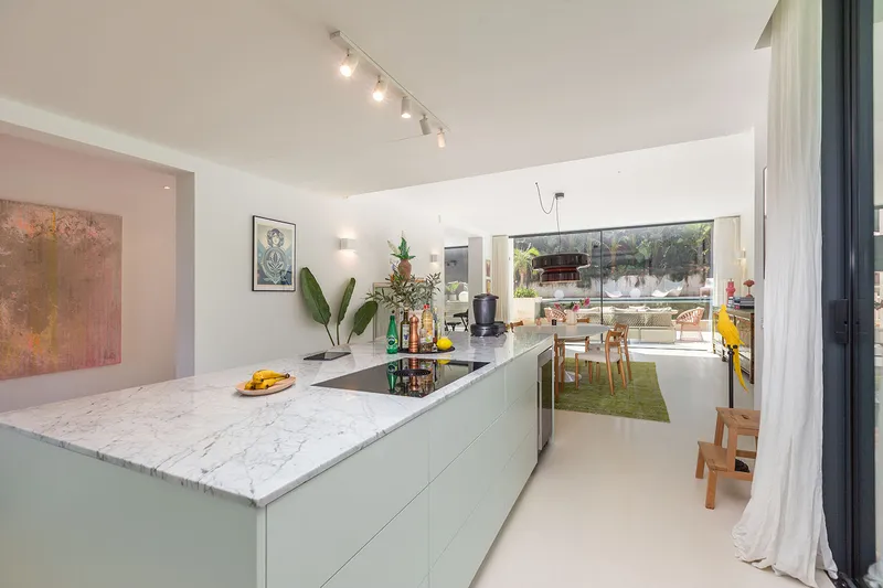 Elegant villa with top amenities and plenty of privacy — photo 6