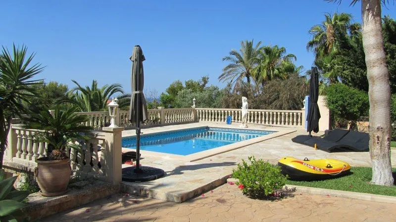 Villa with sea views for sale - Nova Santa Ponsa — photo 10