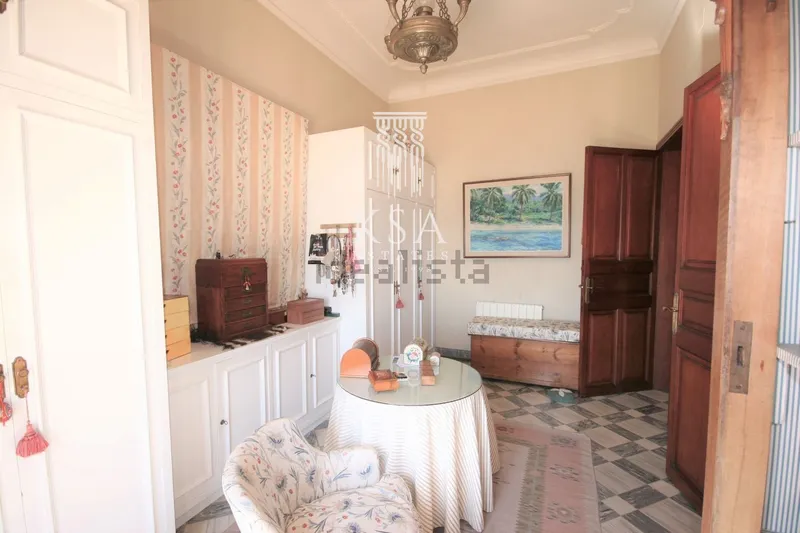 Semi-detached house — photo 11