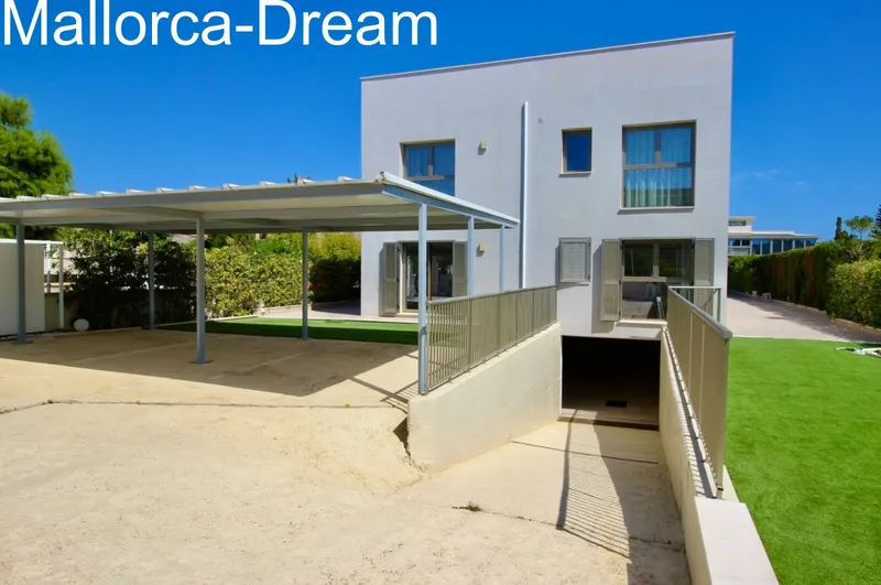 Sa Coma: Dream chalet near the beach with pool, underground garage, 8 bedrooms and 4 bathrooms — photo 11