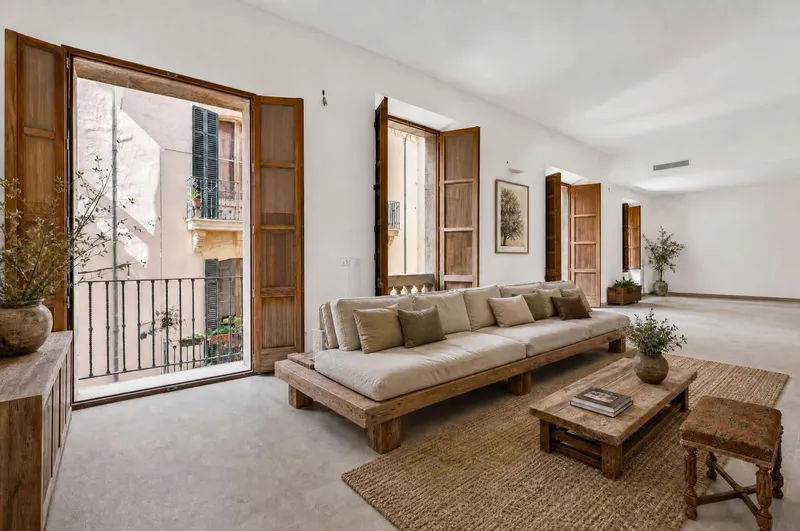 Historic Palace Apartment in Calatrava — photo 1