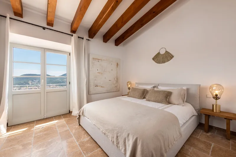 Luxury villa with panoramic views in Port Andratx for rent — photo 10