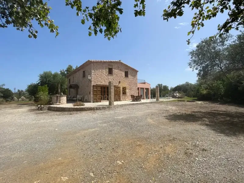 Charming Mallorcan-style house for rent on a large plot of approx. 18,500 m² in a privileged natural setting — photo 7