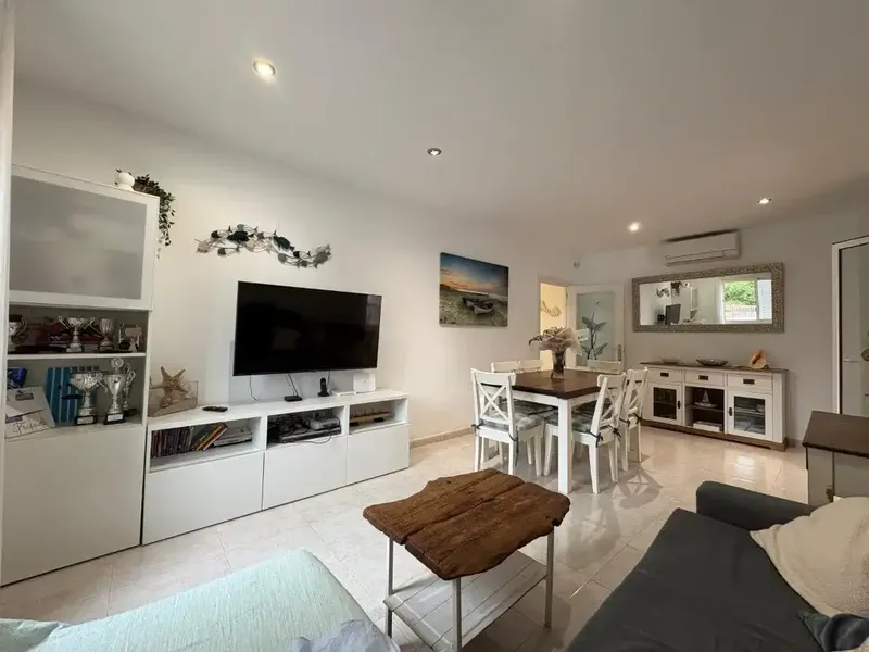 Ground floor in an excellent location in Playas de Muro, just 200 meters from the beach. — photo 4