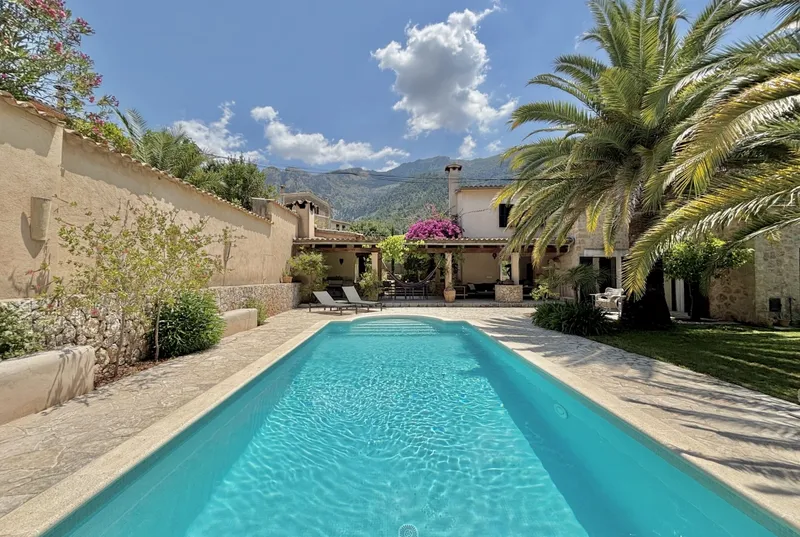 Charming house with garden and pool in a quiet area of Sóller — photo 1