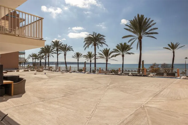 Flat / apartment for sale in Calle del Llaüt — photo 1