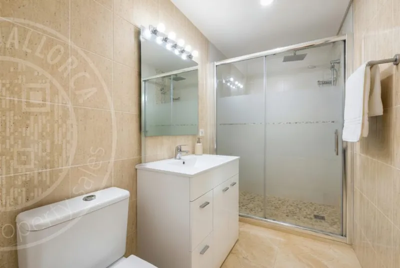 260605 – Sunny Duplex Apartment — photo 7