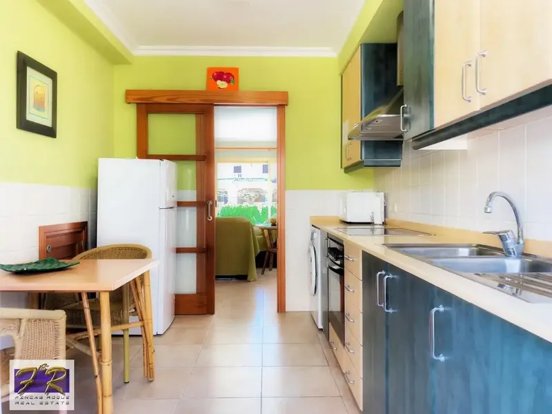 Fantastic semi-detached villa, located a few meters from the beach — photo 8