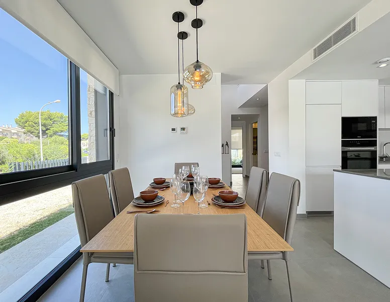 New contemporary villa with private garden and pool in a premium residence in Cala Ratjada Mas — photo 4