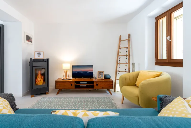 Beautifully renovated townhouse with pool and sunny courtyard in a peaceful street of Pollensa village — photo 3