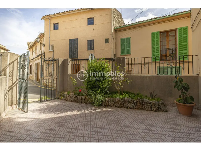 House — photo 5