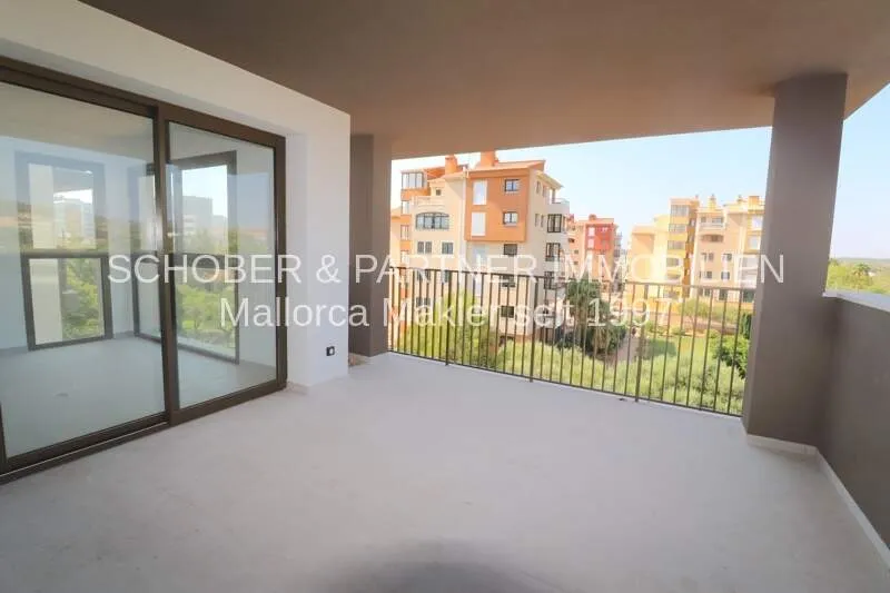 97m² apartment with 2 bedrooms, 2 bathrooms, pool and garage for sale — photo 10