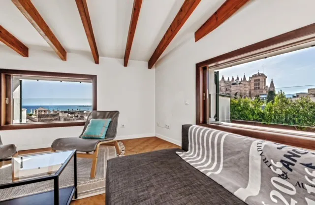 Penthouse with sea views, communal terrace, 2 bedrooms, La Calatrava, Palma Cathedral — photo 12