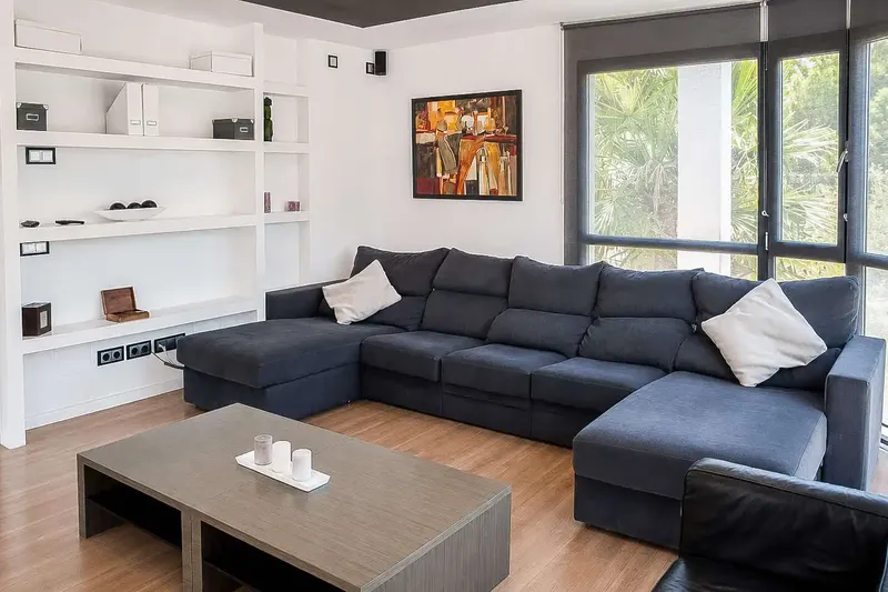 In a highly sought-after location in Can Pastilla, just steps from the sea, two identical semi-detached houses are for sale, each for €1,600,000, both — photo 7