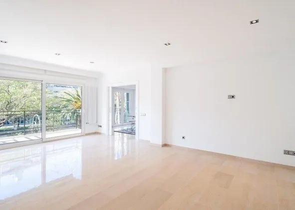 Flat / apartment in Sant Jaume, Palma de Mallorca — photo 1