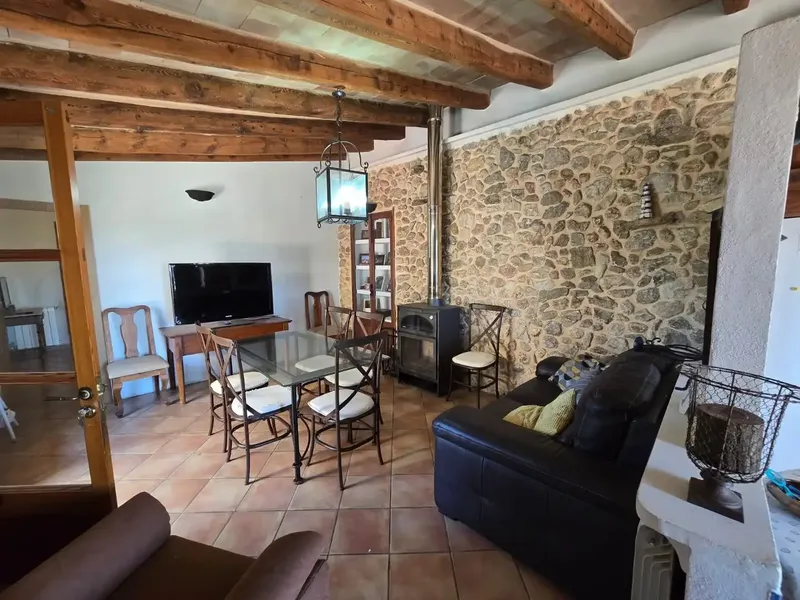 Discover this impressive chalet located in the idyllic town of Campanet, where comfort meets an exceptional natural environment. With a — photo 9