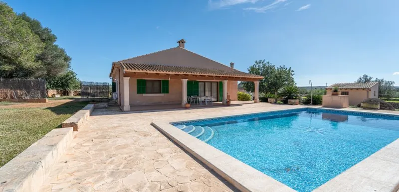 Country house with pool for rent in Ses Salines — photo 8