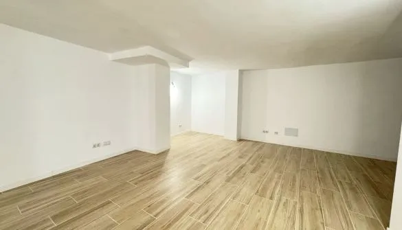 Commercial premises in Campos — photo 1