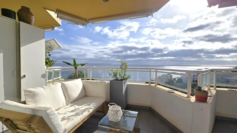 AL-JHRE056 – Fantastic renovated 1-bedroom apartment with terrace and stunning sea views — photo 1