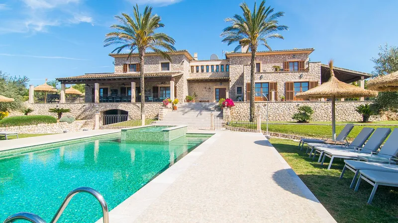 Impressive mansion in Ariany with tourist licence — photo 10